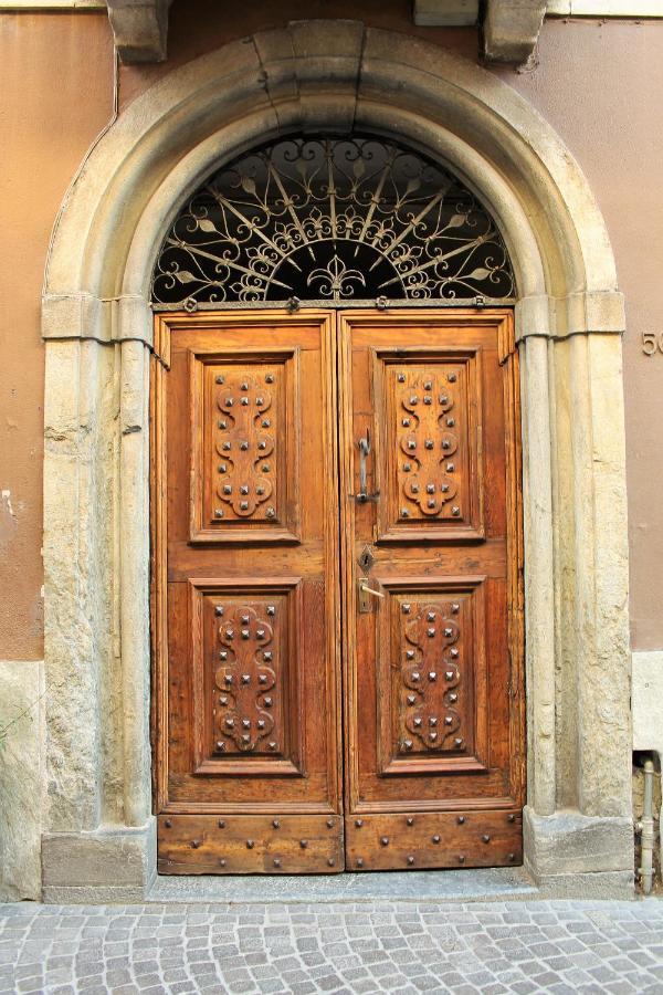 Bed and Breakfast Bb Chiavenna Centro Storico Exterior foto